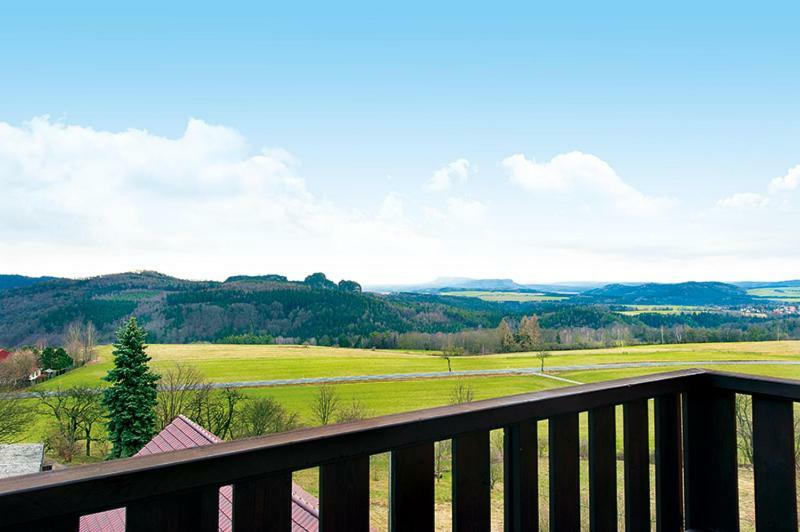 Panorama-Apartments Weinberghaus Mittelndorf Exterior foto